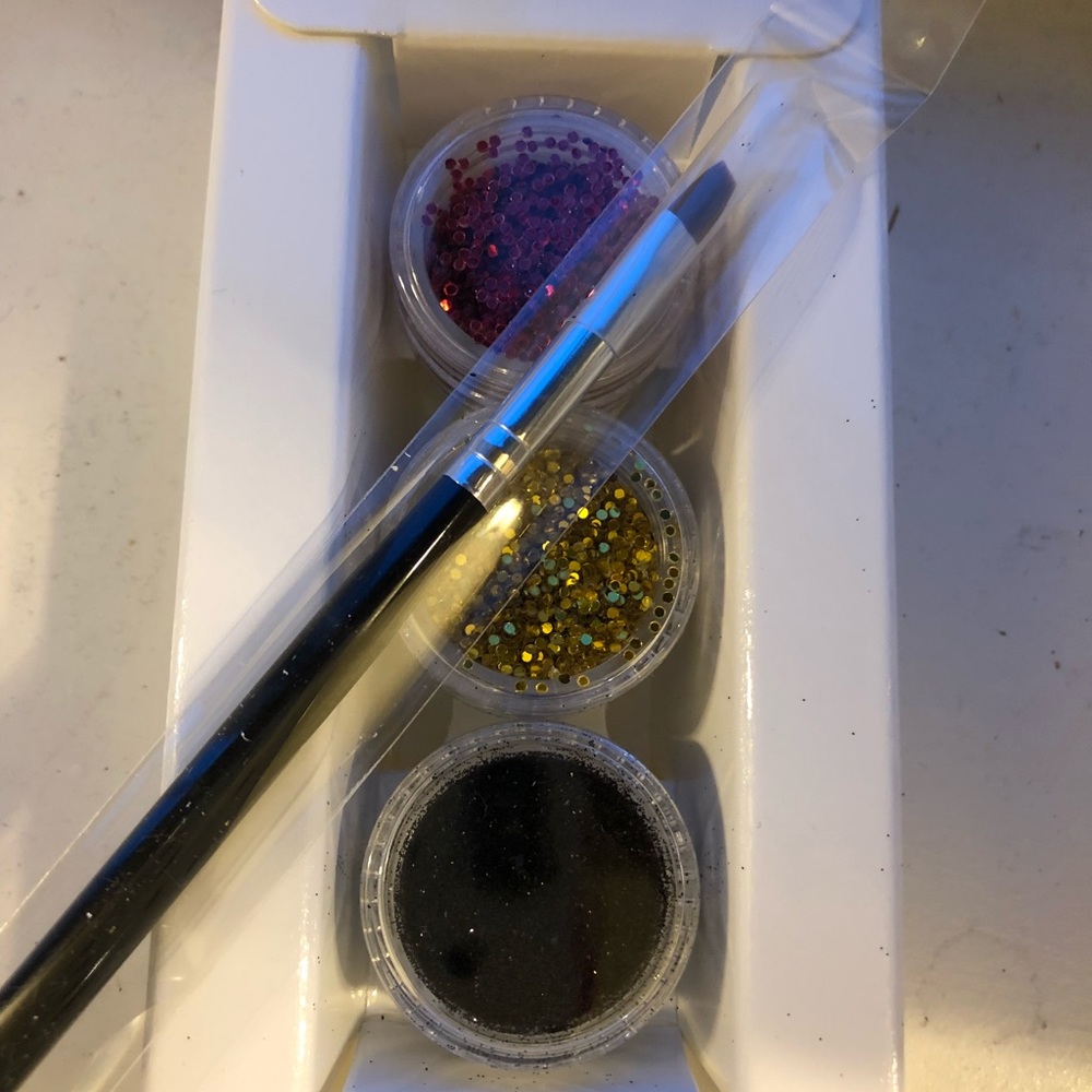 💥LOWEST PRICE💥 NIB Manicure Glitz Nail Glitters